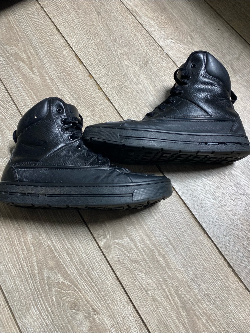 Nike Woodside 2 High ACG Boys Big Kids Hiking Boots Shoes Black Size 7Y Active